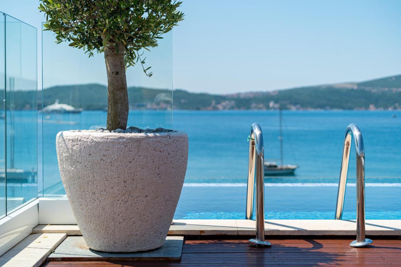 Elysium Tivat Apartment Luaran gambar