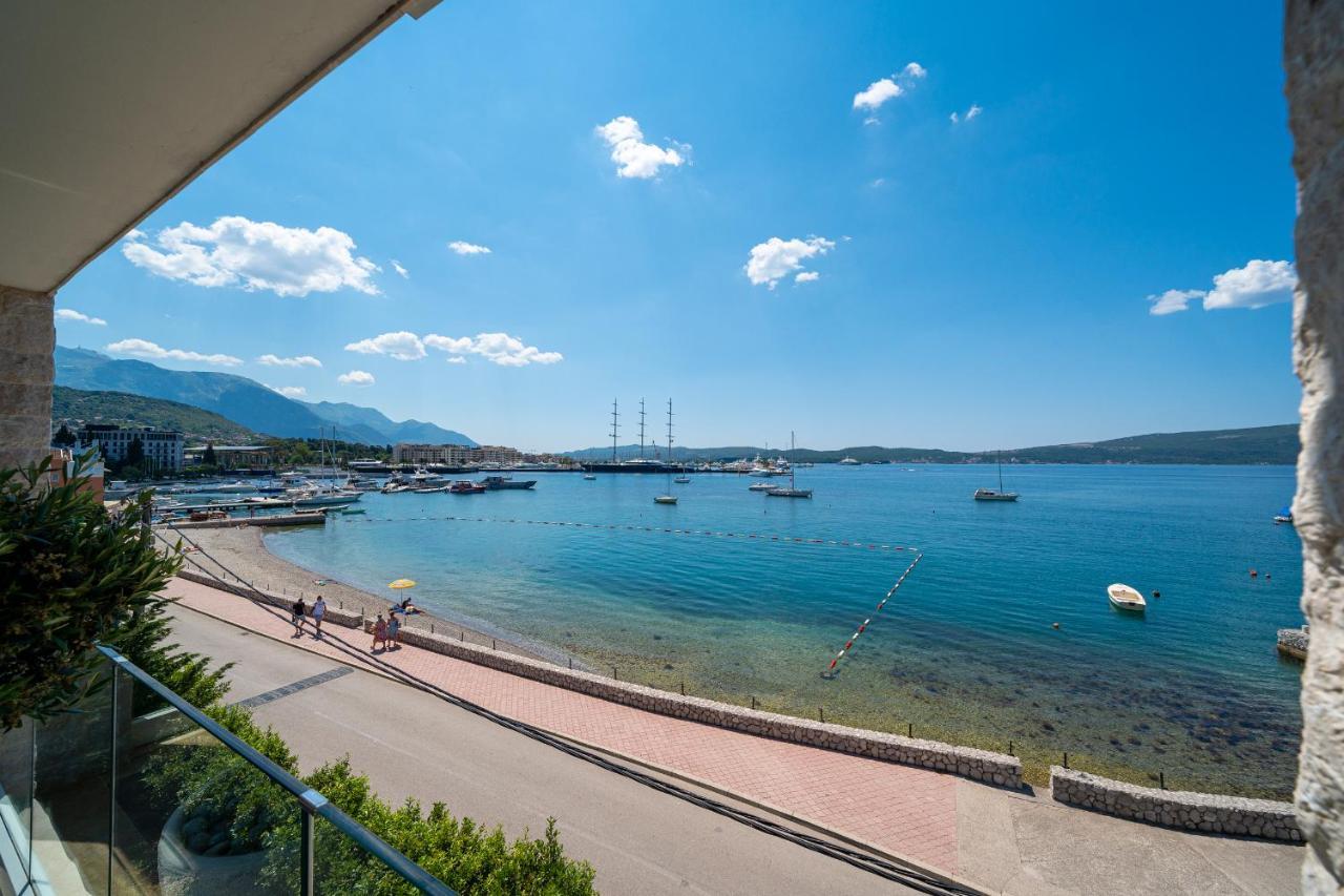 Elysium Tivat Apartment Luaran gambar