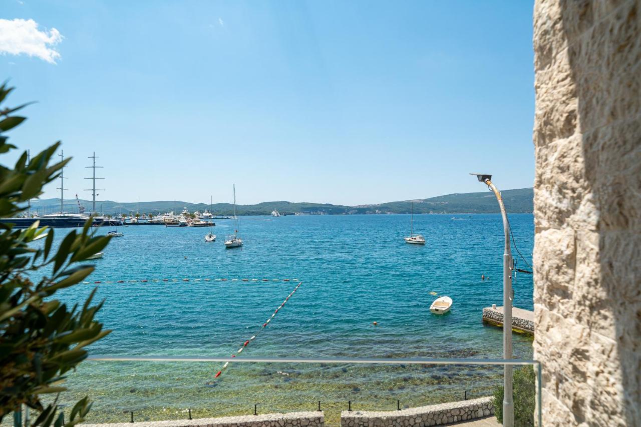 Elysium Tivat Apartment Luaran gambar